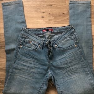 YMI want a better butt jeans size 1